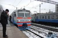 УЗ начала продавать билеты на региональные поезда через интернет