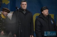 Тягнибок призвал пикетировать Раду и "наступать" на Восток 