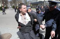 В Донецкой области милиция сняла с поезда всех "свободовцев"
