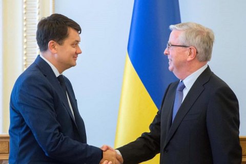 Разумков обговорив реформу українського парламенту з Петом Коксом