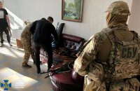СБУ припинила незаконну співпрацю митників з фігурантами санкційного списку контрабандистів