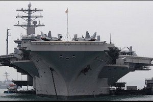 США отправили авианосец для поддержки удара по Сирии