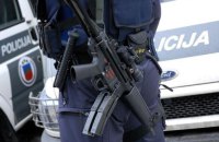 У Латвії підозрюють двох людей у шпигунстві на користь Росії: один з них використовував приватний літак