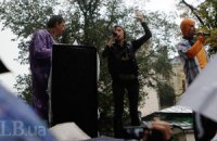 Милиция задержала писательницу Карпу