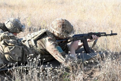 Оккупанты около Опытного вели огонь из гранатометов и крупнокалиберного пулемета