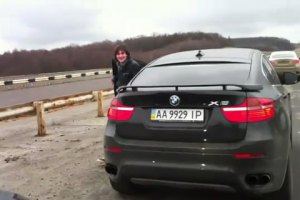​Сын Кернеса гоняет со скоростью 260 км/ч