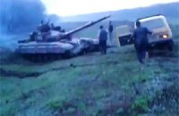 Около Славянска самооборона остановила танк