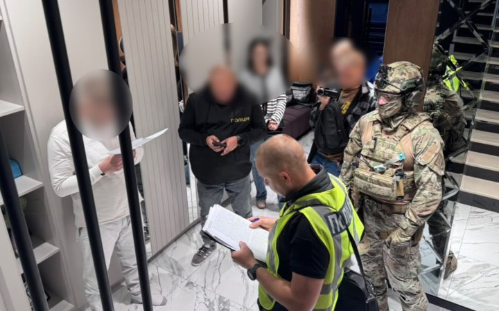В Івано-Франківську викрили чоловіка, який ошукав знайомих на понад 5 млн гривень