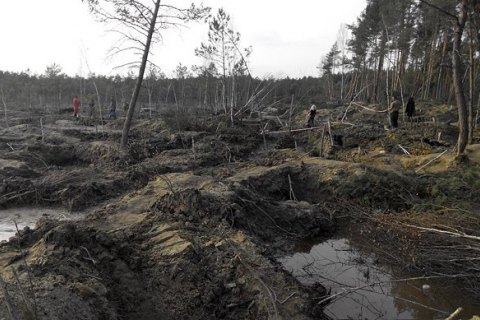 В Ровенской области копатели янтаря повредили железную дорогу (обновлено)