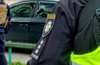  У Києві двоє підлітків жорстоко побили чоловіка через зауваження: нападників узяли під варту