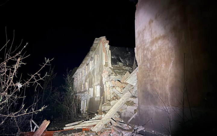 Російська армія скинула на Ізюм КАБ: поранені 7 людей
