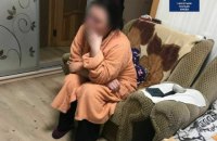 У Києві дружина вдарила чоловіка-дебошира праскою по голові