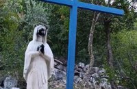 У центрі паломництва – Меджугор’ї – вандали осквернили статую Богородиці та підпалили вівтар