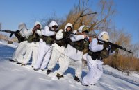 Пограничники провели тактические учения по ​обороне побережья возле Мариуполя