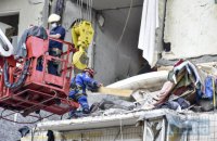 На Позняках в Киеве произошел взрыв в многоэтажке, есть погибшие (обновляется)