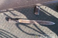 На Русановке в Киеве мужчина с мачете бросался на прохожих