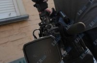 Во время драки с милицией у суда пострадал телеоператор
