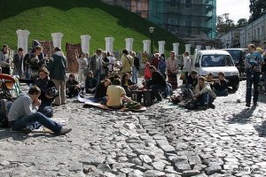 Андреевский спуск временно закрыли для автомобилей