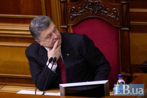 Порошенко хочет договориться с Канадой о поставках нелетального вооружения