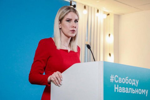Соратницю Навального засудили до року виправних робіт умовно