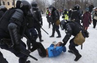 Україна закликала до санкцій проти Росії за "брутальне насильство" під час розгону акцій протесту
