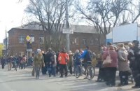 Окупанти почали збирати дані маріупольців, зокрема, про їхніх родичів – для шантажу