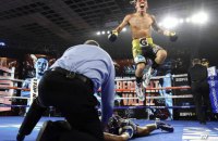Мексиканец Вальдес ярко вырубил Берчельта и отобрал у него пояс чемпиона WBC в первом легком весе