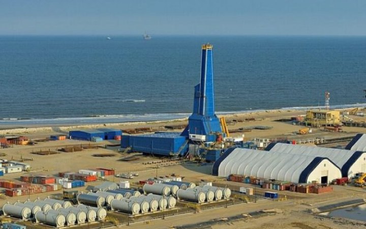 З весни Болгарія відмовиться від російської нафти