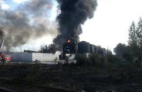 На нефтебазе под Васильковом до сих пор горит один резервуар