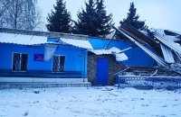 Унаслідок російських обстрілів Харківщини пошкоджені будинки, футбольний стадіон і дитячий садок