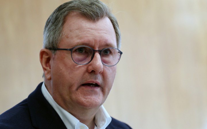 Екслідера найбільшої юніоністської партії Північної Ірландії засудили до 15 років за сексуальні злочини проти дітей