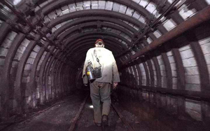 Унаслідок ворожого обстрілу спалахнула пожежа на шахті у Донецькій області