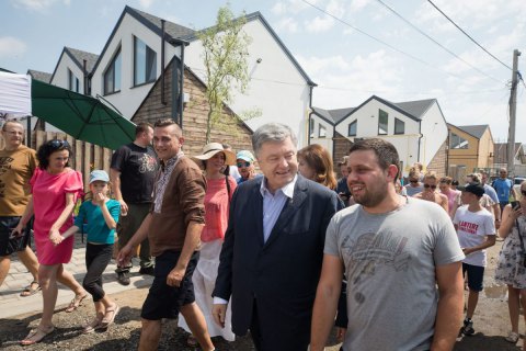 Порошенко: вопрос Крыма уходит с повестки дня