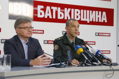 "Батькивщина": союзники не спешат давать Украине оружие, наблюдая за взрывами на складах