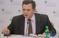 Эксперт констатирует смягчение курсовой политики НБУ