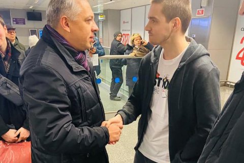 Приговоренному к смертной казни в Малайзии украинскому певцу Золотареву отменили приговор