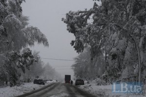 ГАИ перекрыла движение транспорта в пяти областях
