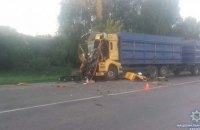 На Сумщині під час зіткнення двох вантажівок загинув водій