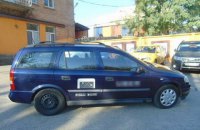 Грабители отобрали машину у киевского таксиста