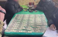 На Черкащині за 5 500 доларів адвокат із спільником обіцяли "відмазати" військового від служби, – прокуратура