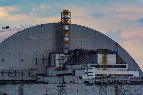 Резервные генераторы обеспечат питание ЧАЭС на два дня, далее возможна утечка радиации, – Кулеба