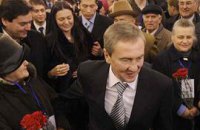 Черновецкий больше не помогает бабушкам