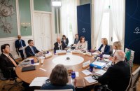 Пока идет война, Украина должна получать оружие, – Кулеба после встречи глав МИД стран G7