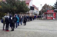  Словаччина через національне тестування на ковід – у заторах та чергах