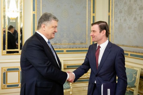 ​Порошенко и замгоссекретаря США Хейл обсудили усиление давления на Россию