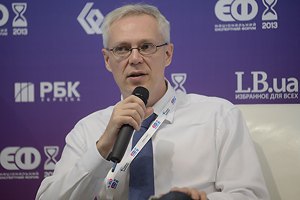 Украина должна развиваться сама, без оглядки на Европу, - мнение