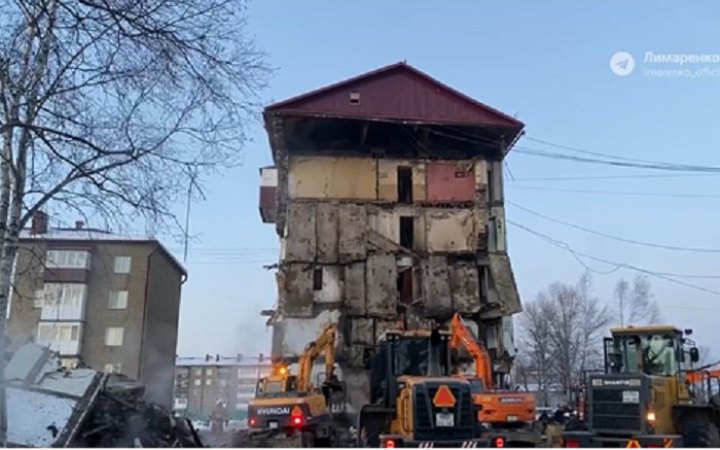 На Сахаліні внаслідок вибуху газового балону в п’ятиповерхівці загинуло дев'ятеро осіб