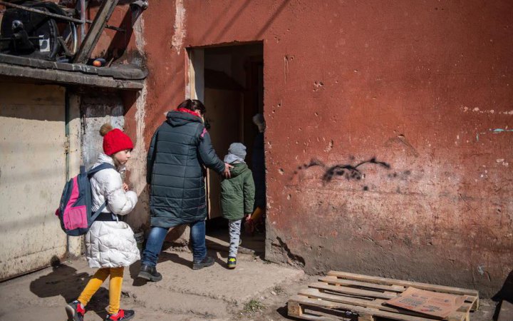 Після ракетного удару по Львову місцева влада заборонила зачиняти укриття 
