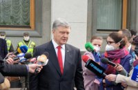 Порошенко призывает принять законопроект о страховании медиков на сегодняшнем заседани