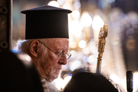 Патріарха Варфоломія виписали з лікарні після зараження омікроном